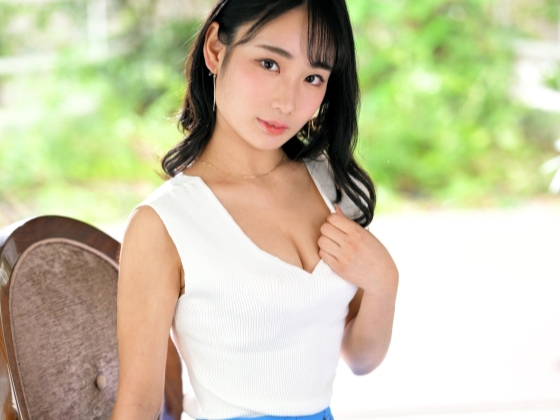 【美脚お姉さんの誘惑ランジェリー】セクシーな下着姿に興奮MAX！ムラムラ全開でお姉さんのマンコを激しく責めまくり！美脚とエロさのギャップがたまらない！