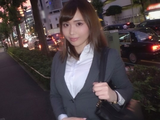 【スーツ娘芽愛里さんSEX】恥ずかしがり屋だけど濃厚キス、ローター潮吹き絶頂！フェラご奉仕、バック騎乗位激イキSEX！
