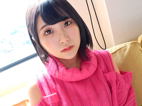 【初撮り美少女の淫乱覚醒】『もっと…』小柄なロリっ娘が手マン＆クンニで大発情！小さなお口でデカチンを必死にフェラ！無垢な顔してエッチなことしちゃう！♡