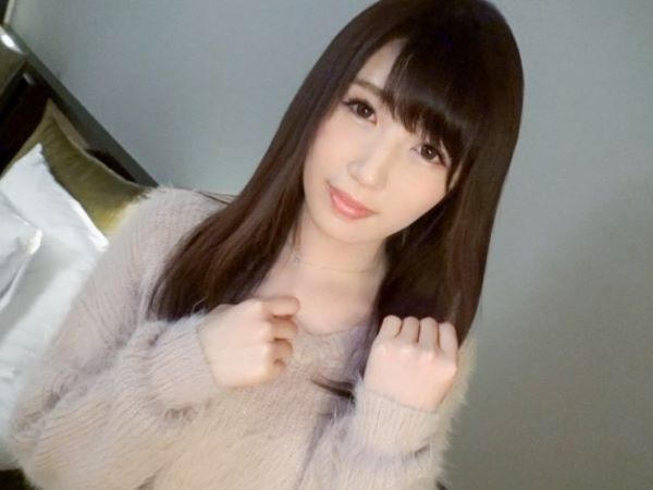 【大人気細身美尻】ゆうりさんが緊張しているところを見て、ドキドキが止まらない…彼女の裏のエロが期待される♡