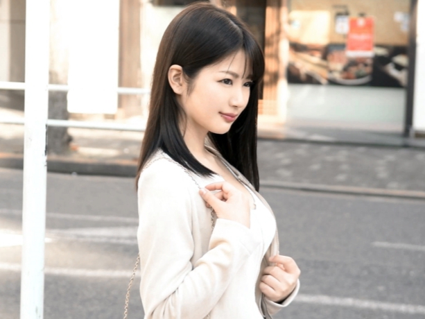 ＜素人×中出し＞程よい肉感で色白美乳で桃尻のお姉さん♫バックで膣奥責められ快楽覚醒♡生ハメ鬼突き絶叫中出し昇天♪