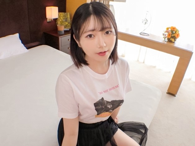 【巨乳美女の彼氏NTR】手マン＆クンニでトロトロま○こに！彼氏持ちの巨乳美女が、彼氏以外の男に股間を責められ、感じまくる淫乱覚醒！♡