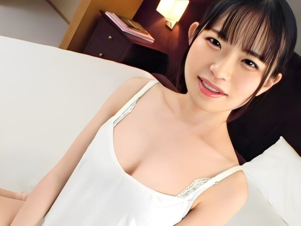 【清楚系美少女の獣SEX】『あっ…ダメ…イッちゃう…』色白Eカップの癒し系美少女が鬼ピストンで膣奥を激しく責められ、イキまくり！おっとりな性格が一変、獣のように乱れる姿が超エロい♡