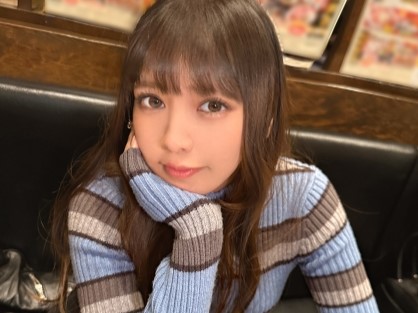 【危険な夜這い】『気づかないで…』無防備な素人娘が寝込みを襲われ、2本のチンポで好き放題！意識がないまま身体中を撮影され、奥まで激しく突かれて…！！