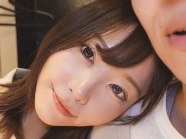 【イチャラブSEX体験】『もっと奥まで…』美ボディの彼女が素人くんと濃厚プレイ！ねっとり絡みつくマ●コで素人チ●コを包み込み、イチャイチャしながら激しくヤりまくる！♡