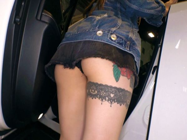 【18歳ヤンチャギャルの過激バイト】『奥まで咥えちゃう♡』大工ヤンキーギャルがドSフェラで男を骨抜き!タトゥー入りの美尻を揺らしながら、喉奥まで咥え込むじゅっぽりフェラは必見!Sっ気たっぷりのエロさにメロメロ!