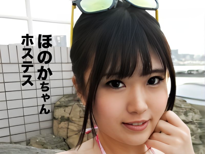 【プールサイドの乱痴気】「キャー恥ずかしい！でも気持ちいい…♡」水着姿の素人キャバ嬢2人をナンパして即ハメ乱交！恥じらいながらも敏感ボディが火照り、プールサイドでエッチな声が響く！