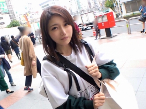 【街角ナンパ】『気持ち良すぎる…』細身で可愛い子を口説いて即ハメ!騎乗位で腰を振りまくる姿にフル勃起!!細いカラダがエロく揺れる!