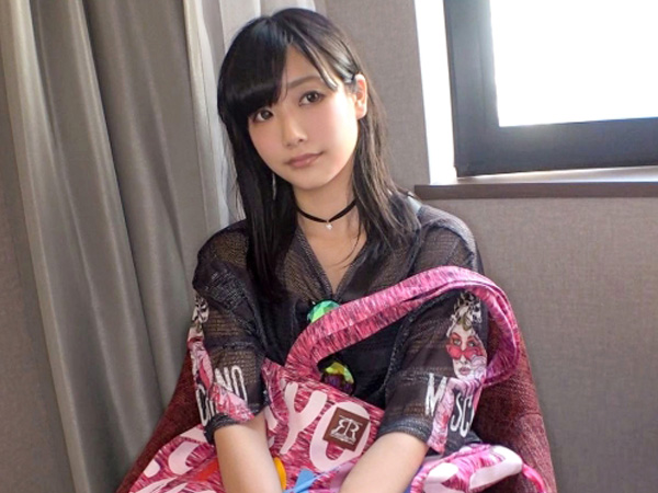 【ナンパ成功】クールビューティーが電マで大胆変身！敏感マ○コを激突きされ、ガクブル絶頂！！隠れ淫乱美少女のギャップがエロすぎるww