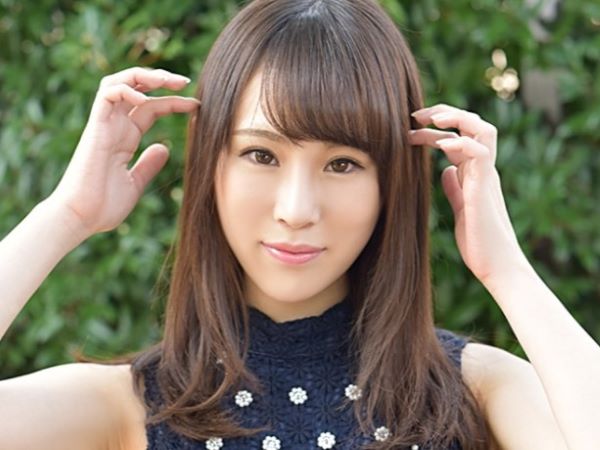 【裏バイト美容師】清楚な顔した美容師さんが実はチンポ大好き！男根を咥え込み、ハメまくってイキ乱れるエロすぎる本性丸出しwww♡