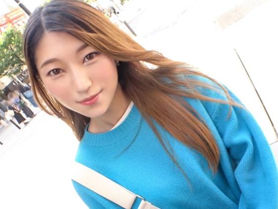 【ナースの裏の顔】『患者さん…ダメよ…』スレンダーな天使が淫乱ナースに大変身！優しい笑顔から一転、チンポを咥えたら止まらない！ご褒美セックスでイキ乱れる♡