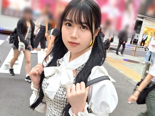 【色白パイパンお姉さんの淫らな腰使い】『気持ち良すぎて…』雪のように白い肌の素人お姉さんが、騎乗位でエロく腰を振りまくる！上下運動で喘ぎ声が止まらない、パイパン美人の淫乱セックス♡