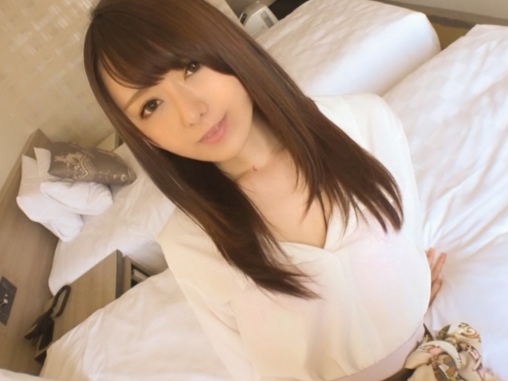 【騎乗位マニア必見】貧乳スレンダー美女と濃厚プレイ！とろけるオマンコにチンコを挿入され、感じまくる姿がエロすぎる！綺麗なカラダを揺らしながらイキ乱れる！♡