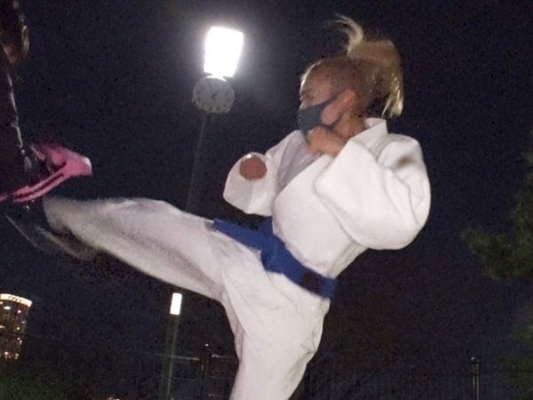 【格闘女子の逆襲】アラサー屈強美女、弱い男はお断り！戦闘モードで激しく犯されたい願望を叶えるストロングセックス！！強さに比例したエロさがハンパない♡