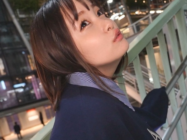 【欲求不満のむっちり美少女】『彼じゃ物足りないの…』エッチな上目遣いで男を誘惑！極上おっぱいでチンポを挟み込むパイズリがヤバすぎる！