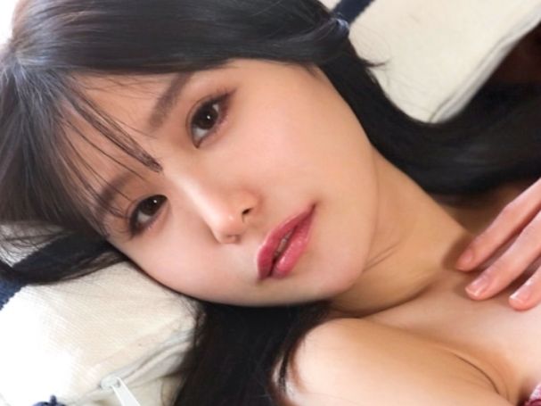 【天真爛漫な人妻の淫乱スイッチ】『気持ち良すぎて止まらない…』笑顔が可愛いハイテンション妻が、エッチになるとノリノリで大洪水！声を上げて感じまくり、旦那には見せられない淫乱姿がエロすぎる！ｗｗ♡