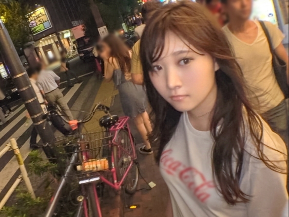 【街で見つけたカワイイ子】『あっ…ダメ…そこ気持ちいい…』ナンパした美少女の濡れ濡れおマンコを指でグチョグチョにかき混ぜ！正常位で男根を激しくピストンされ、感じまくる姿がエロすぎる！