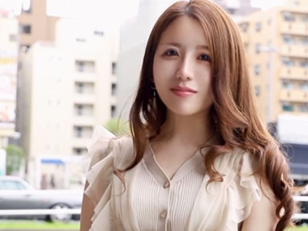 【色白むっちり若妻の性欲爆発】『我慢できない…』29歳欲求不満な若奥さまが、AV応募で本能むき出し！持て余した性欲を肉棒にぶつけ、いやらしくしゃぶりまくる！むっちりボディがエロすぎる！♡