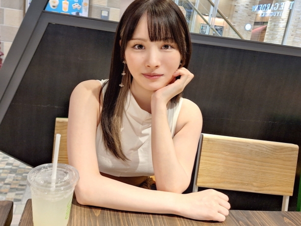 【才色兼備美女の騎乗位乱れ狂い】色白ボディの美女が性欲全開でチンコに跨り、激しく腰を振りまくる！感じまくる姿に大興奮間違いなし！♡