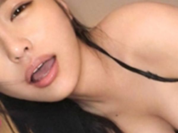 【天使スマイルの美少女とラブラブSEX】キュートな笑顔にメロメロ！締まり抜群の美マンをたっぷり味わい、最後はたっぷりザーメン注入！♥