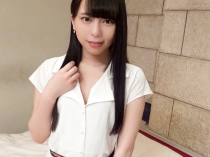 【バックで激突き】清楚系美人がおマ○コに男根をぶち込まれ、感じまくり！ガン突きピストンで理性崩壊、イキ乱れる姿がエロすぎる！！♡